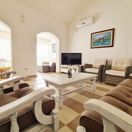 Apartamento Live By The Sea, Bijela Rake Exterior foto